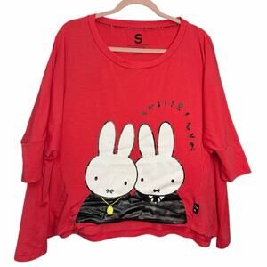 Two Percent Brand‎ Miffy Oversized Graphic Tee Size Small 
Comfortable Wear